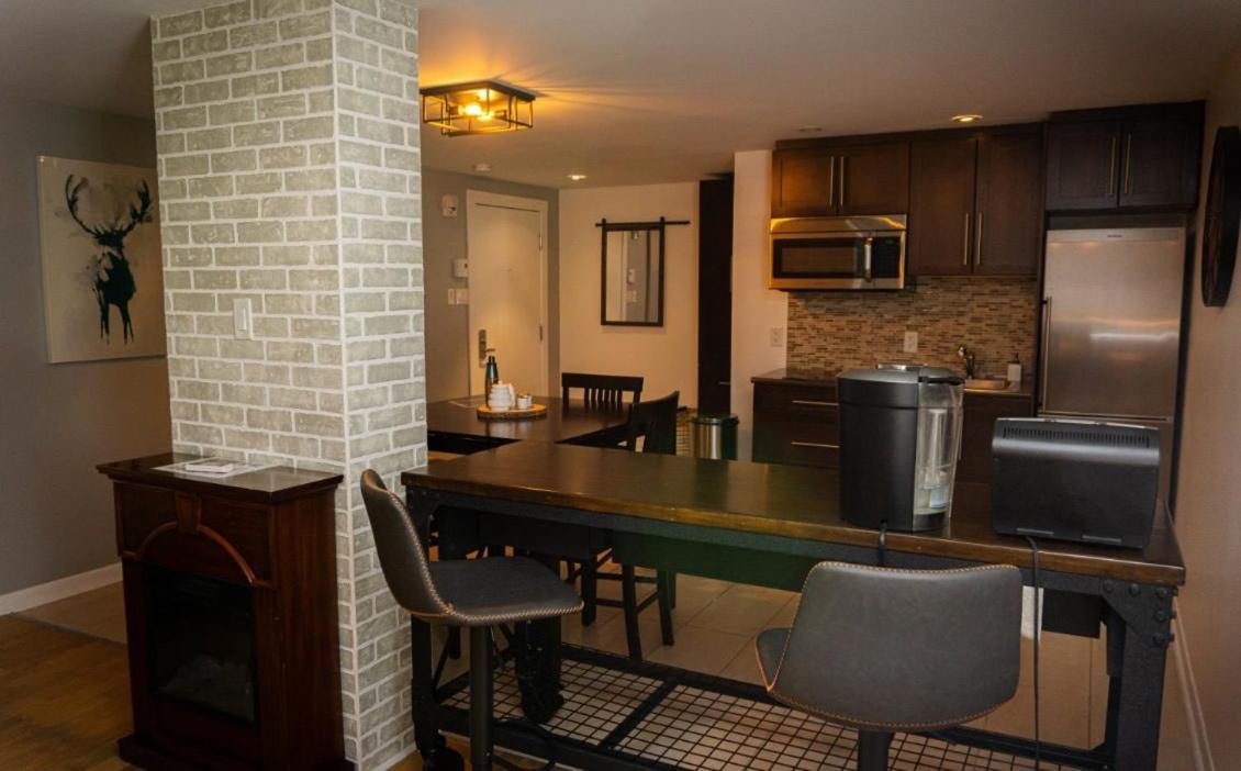 Condo Hotel Au Pied Du Mont אורפורד מראה חיצוני תמונה